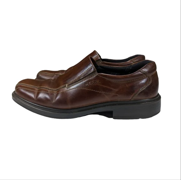 Ecco | Shoes | Ecco Mens Helsinki Bike Toe Slip On Cocoa Brown Sz Us 995 Eu  43 Dress Shoe | Poshmark